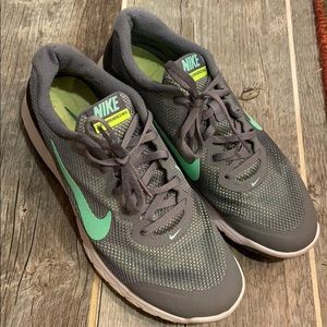 Nike Flex Experience RN4 Shoe